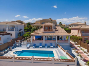 Tranquil Private 4-Bed Villa with Mountain views